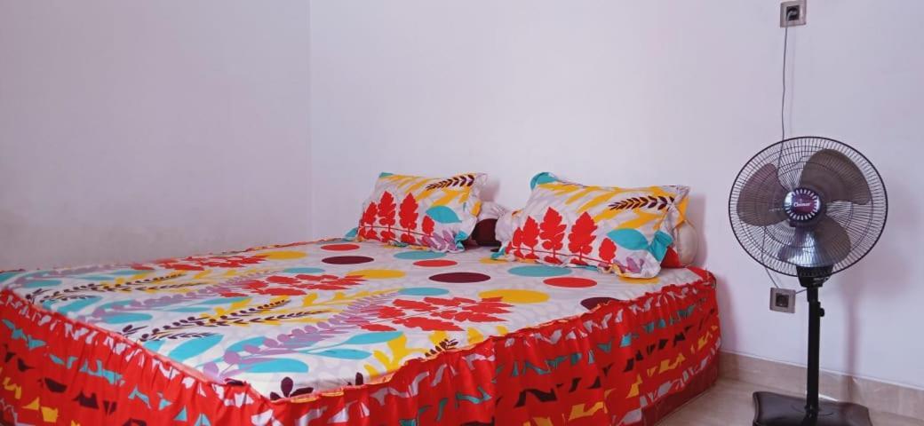 Almira Homestay Jambi Eksteriør bilde