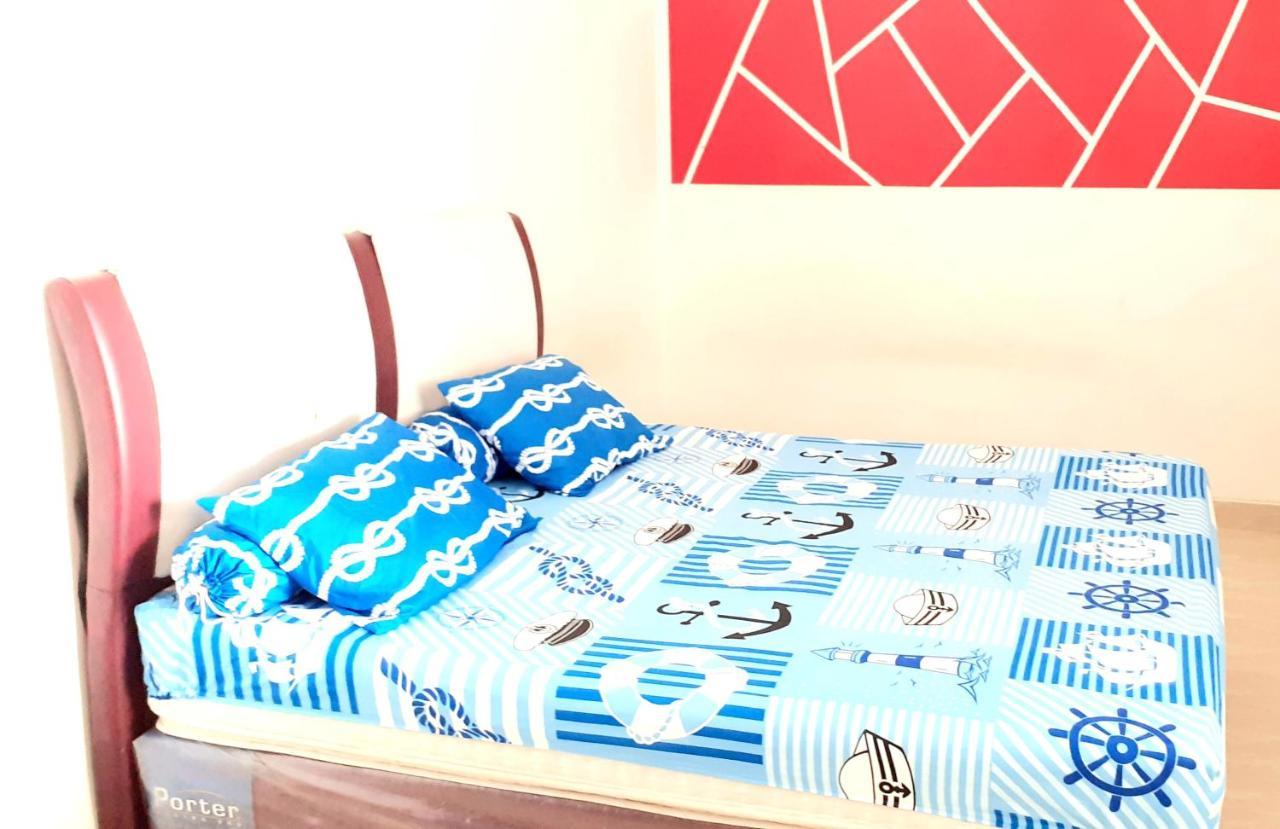 Almira Homestay Jambi Eksteriør bilde