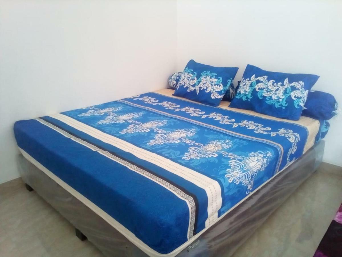 Almira Homestay Jambi Eksteriør bilde