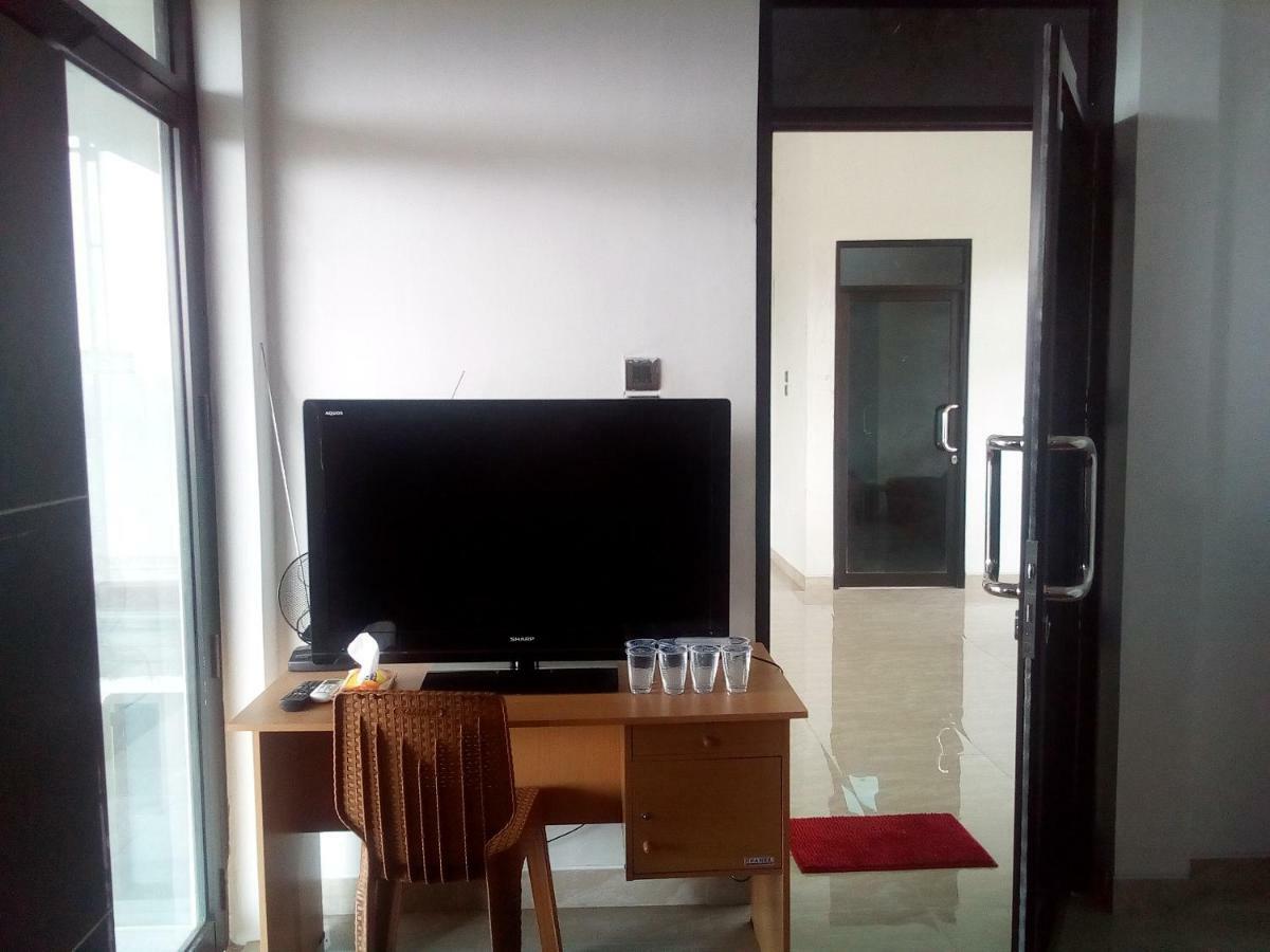 Almira Homestay Jambi Eksteriør bilde