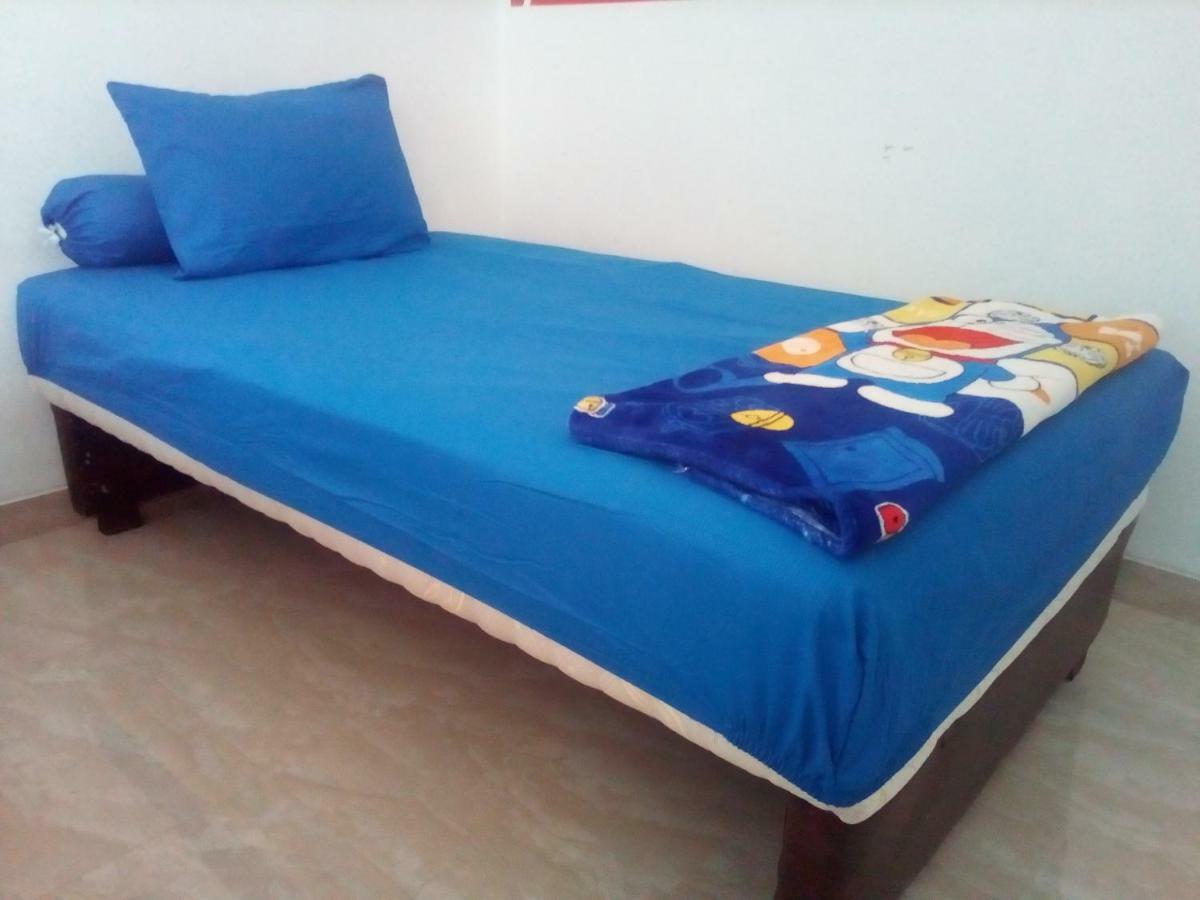 Almira Homestay Jambi Eksteriør bilde