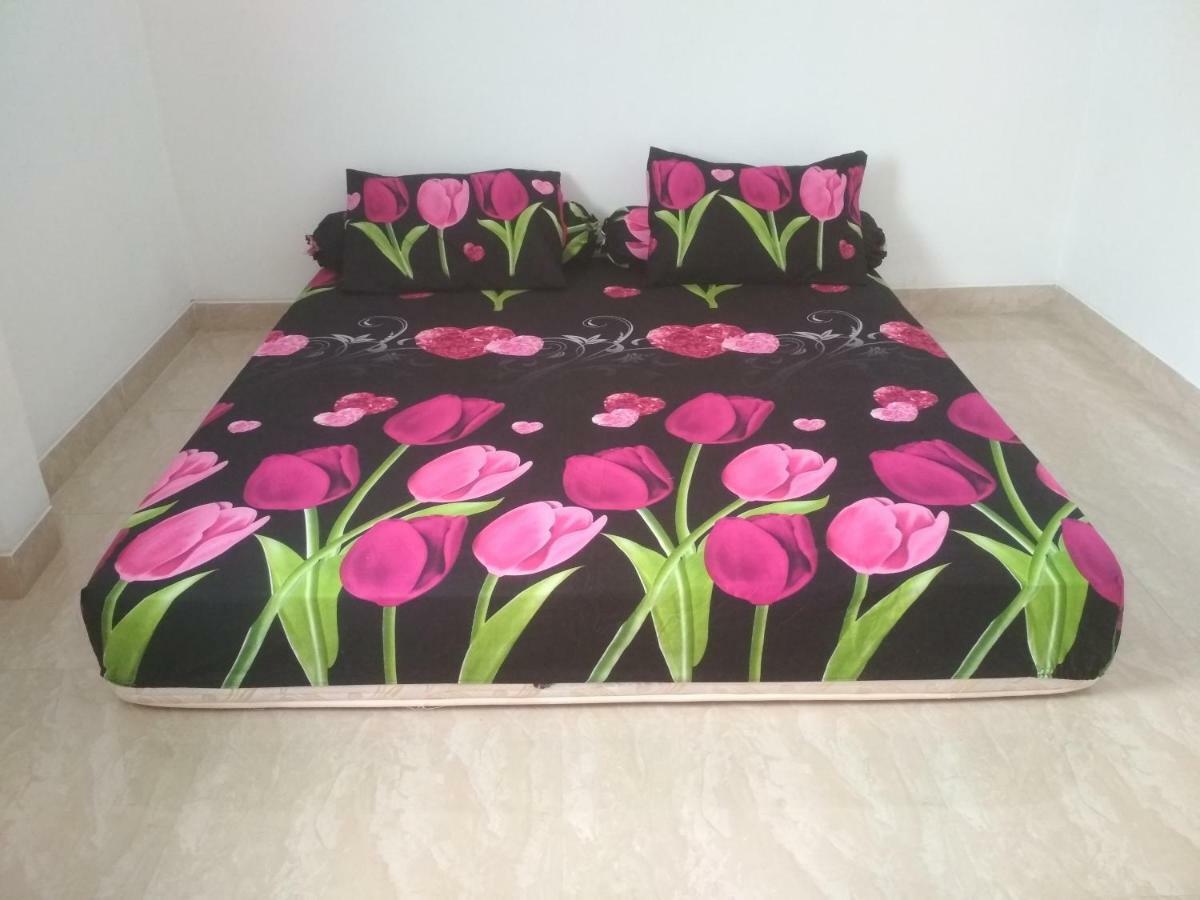 Almira Homestay Jambi Eksteriør bilde