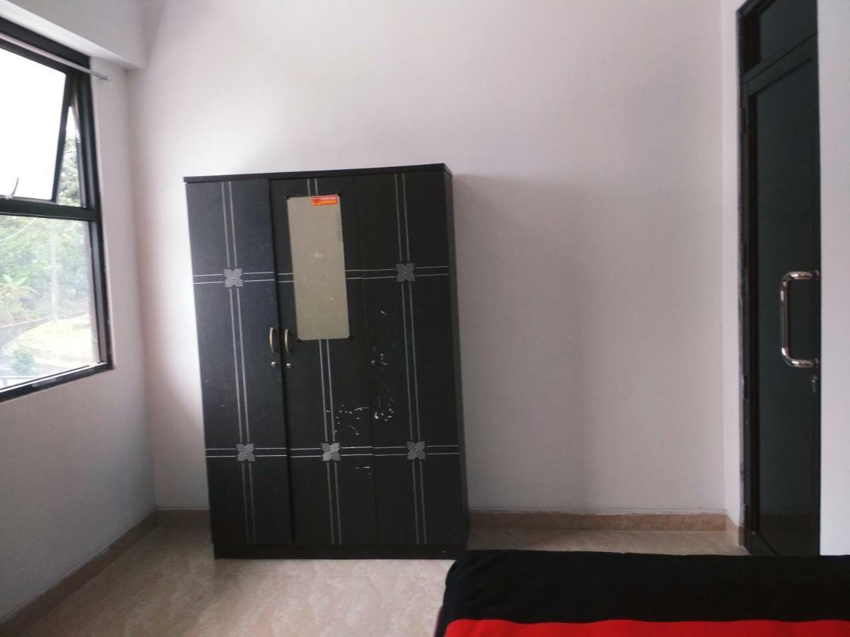 Almira Homestay Jambi Eksteriør bilde